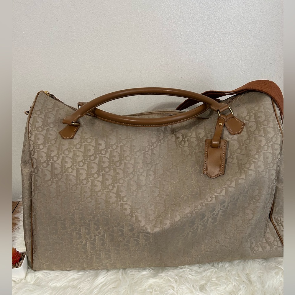 🔴SOLD🔴Christian Dior Travel bag